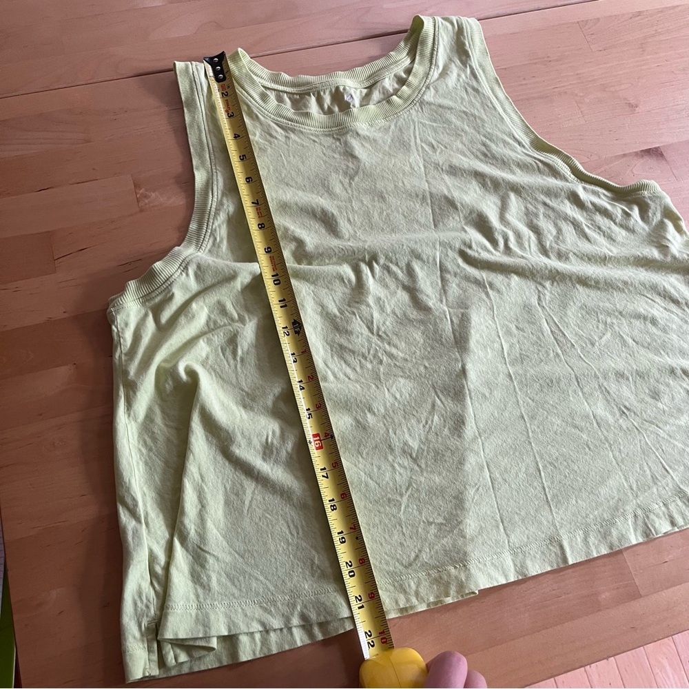 Lou & Grey Neon Yellow Green Sleeveless Muscle Tank Top Size XL - Picture 7 of 7